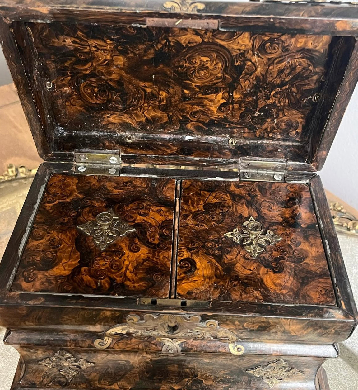 Antique 19th Century Wood Faux Painted Tortoise Shell Tea Caddy with brass accents. No Key. Some wear consistent with age