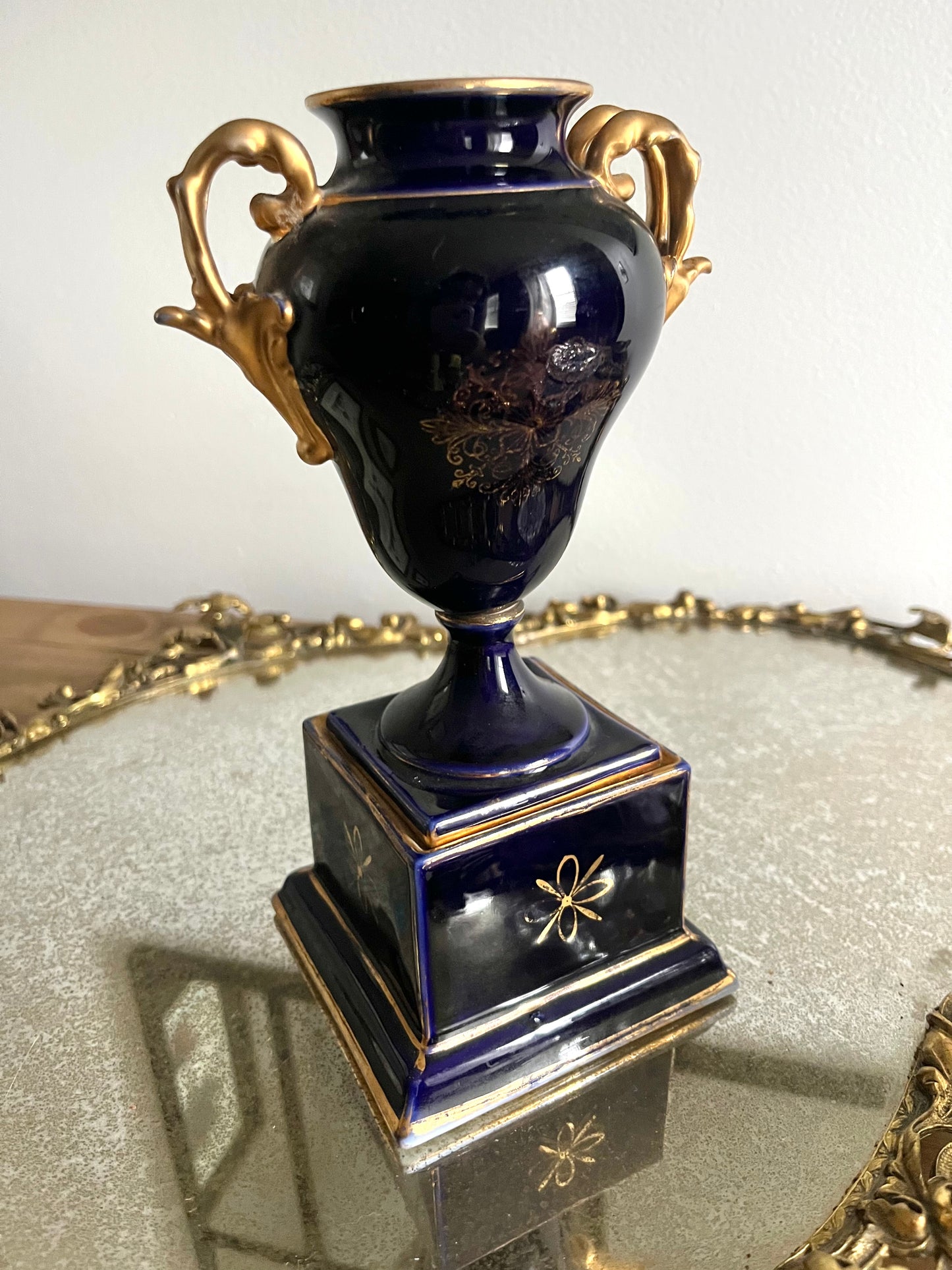 Antique Porcelain hand painted urn by Rudolstadt.